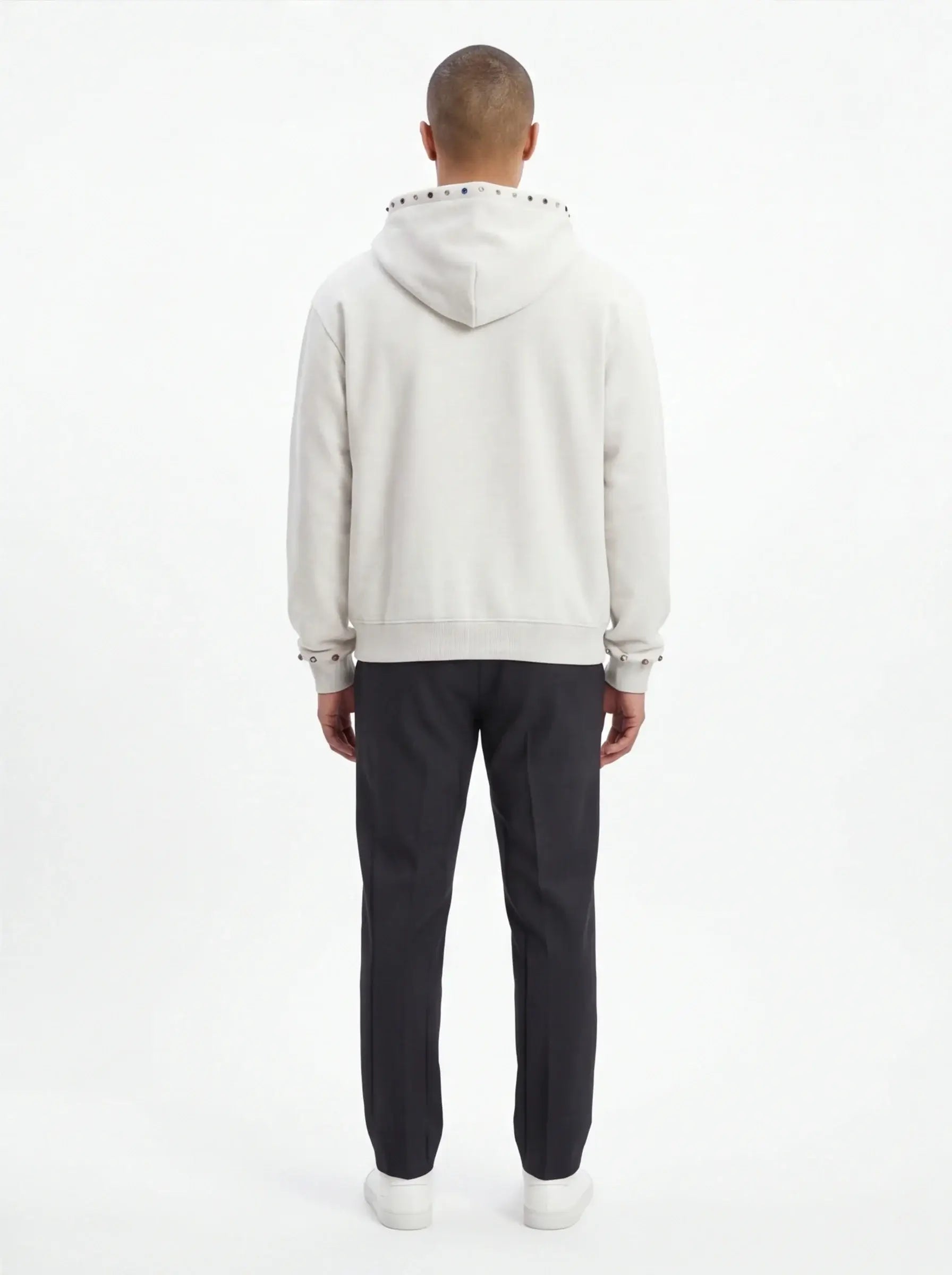Comfortable Crewneck – with Fine Texture with Refined Details - NEXORANEXORA